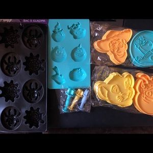 Cookie cutters/Molds!!
